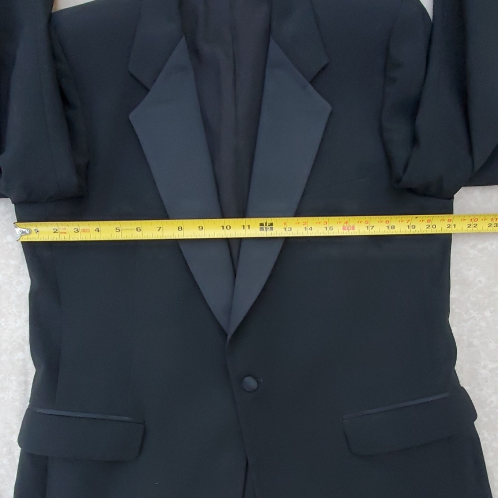 Givenchy Blazer - image 3